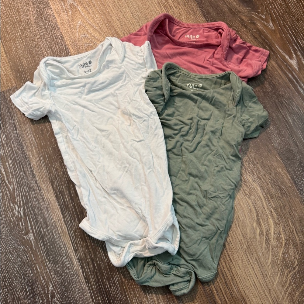 Kyte Baby Bamboo Bodysuit Lot Size 6-12 Months